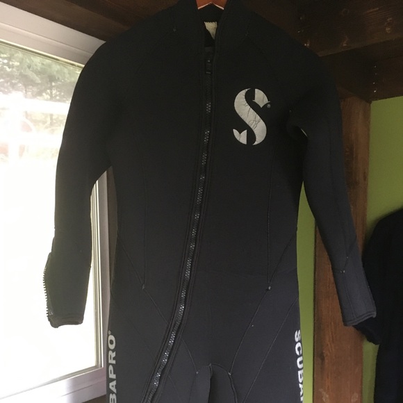 Women wetsuit 7mm medium 2 pieces Scuba Pro - Picture 1 of 6
